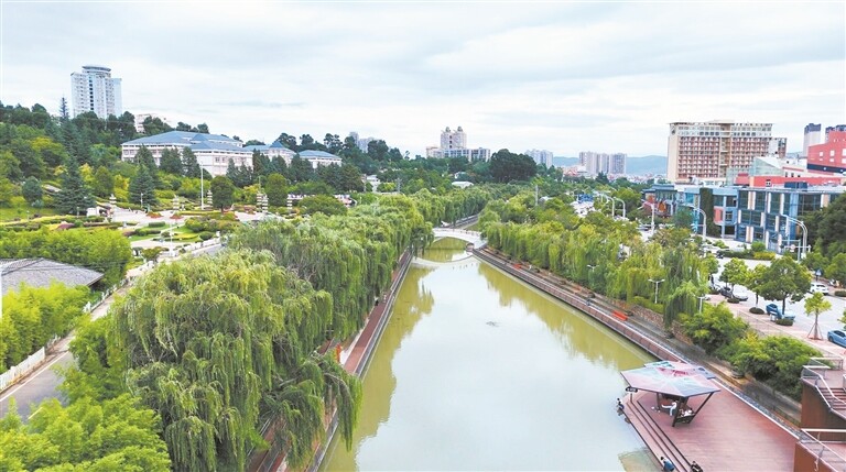 潇湘江生态廊道。 潇湘江生态廊道。