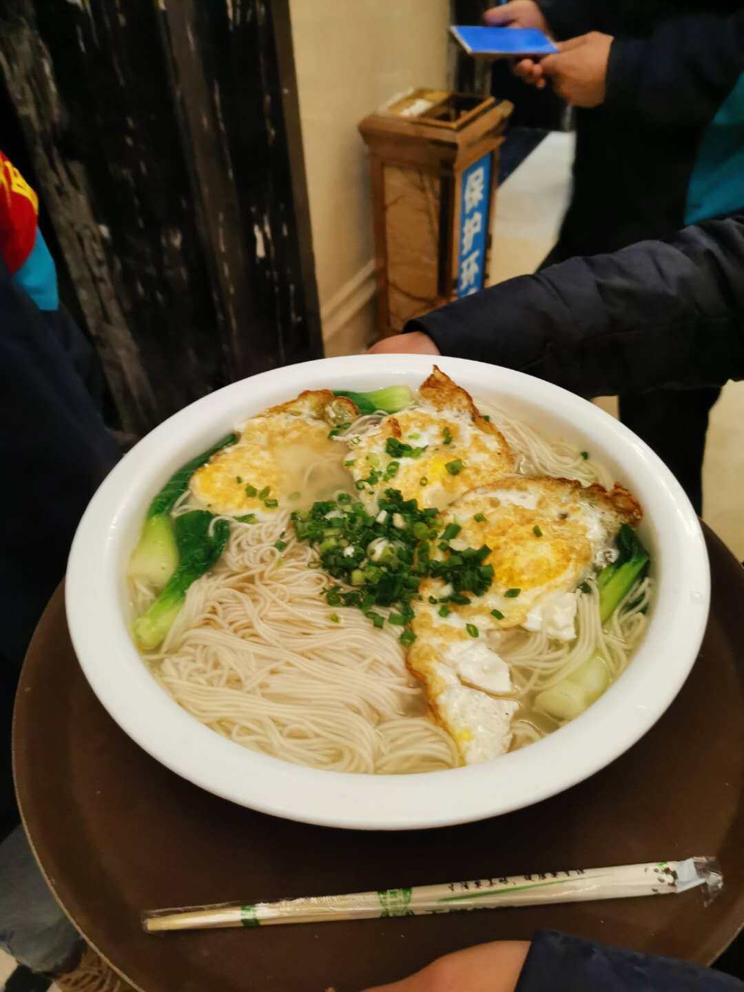 【直通咸宁】忙于救人忘记生日,战友给来自云南的他送上长寿面|掌上