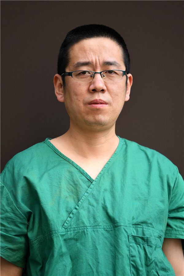 陈锐 曲靖市第二批援助湖北省医疗队队员 支援武汉汉阳体校方舱医院