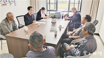 乡贤理事会召开会议。