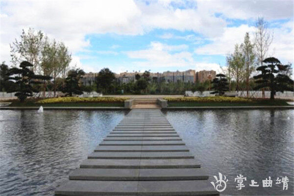 陆良南境颐养小镇一日游有感