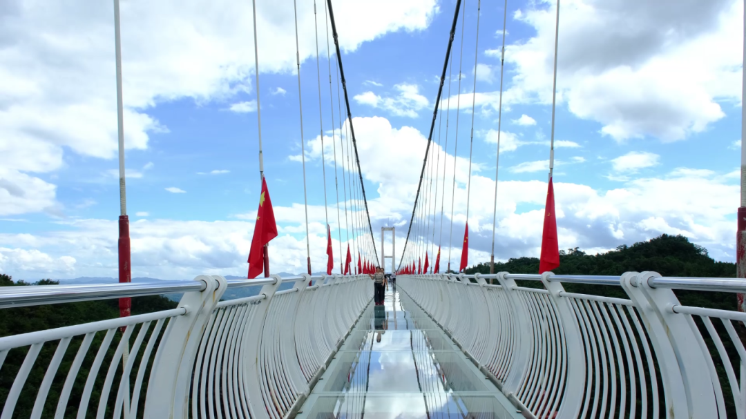 曲靖师宗：月满国庆 凤凰谷民族风情引客来[00_05_05][20251003-154710].png