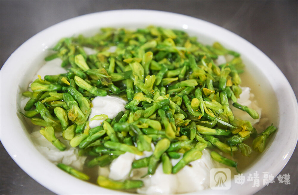 金雀花煮豆花。尹永权 摄