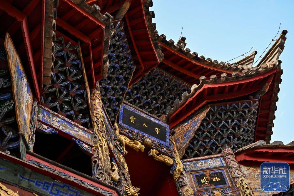 这是3月25日在会泽古城拍摄的江西会馆一景。江西会馆又称万寿宫，始建于清康熙年间。