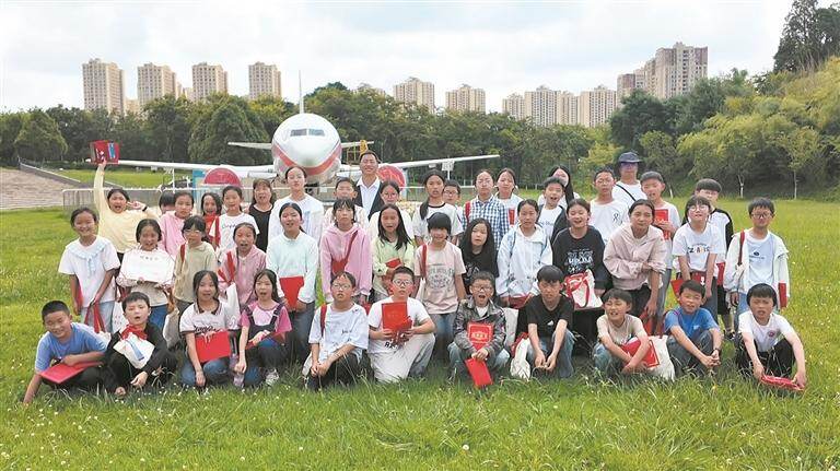 参加研学活动的孩子们。刀丽凤 摄 参加研学活动的孩子们。刀丽凤 摄