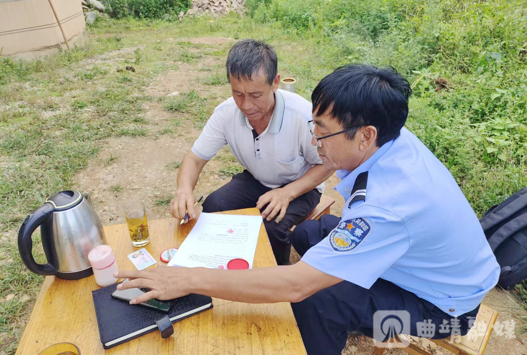 调解工作完成签署协议。 调解工作完成签署协议。